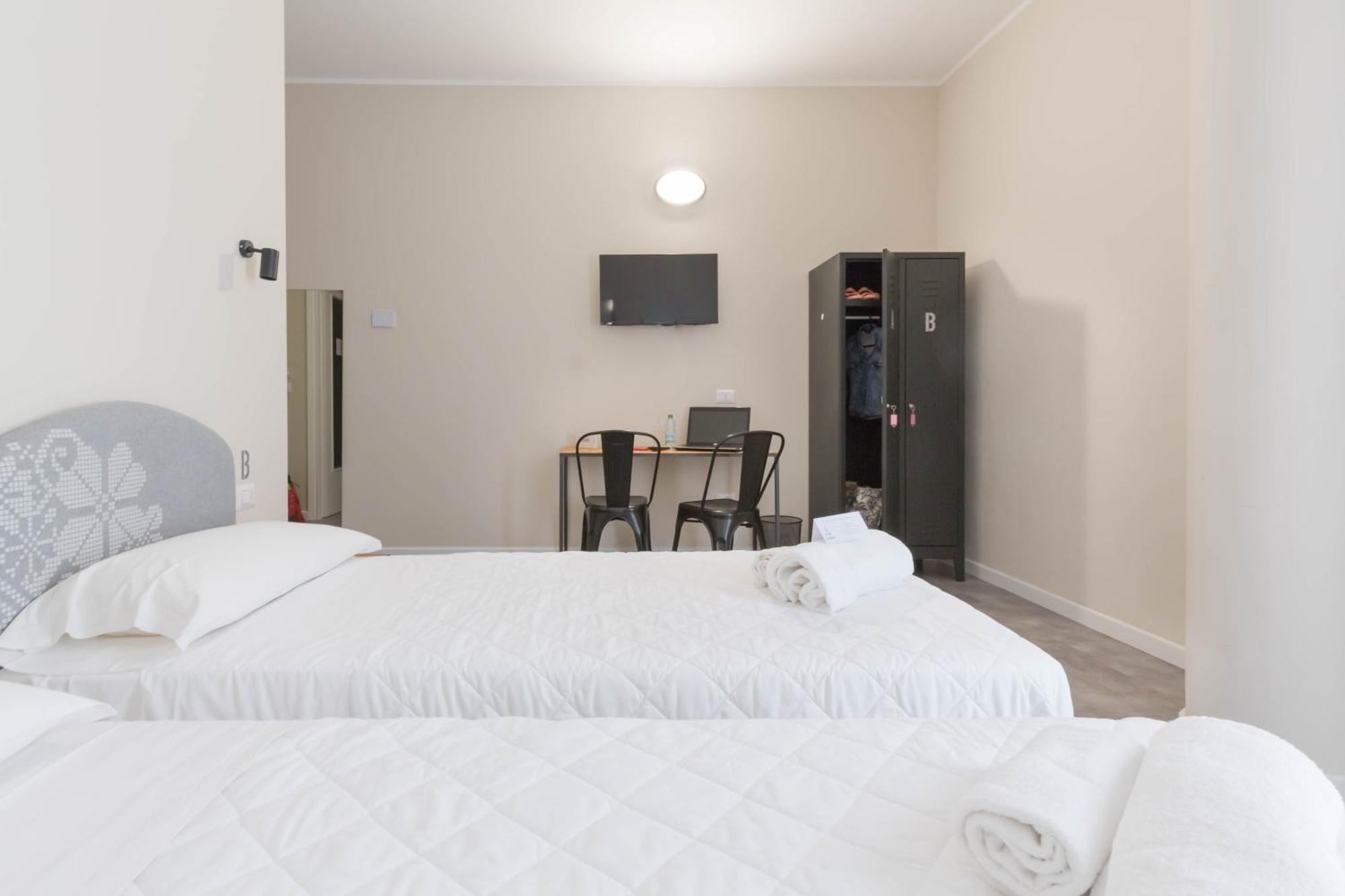 Piccolo Catalunya Hostel *